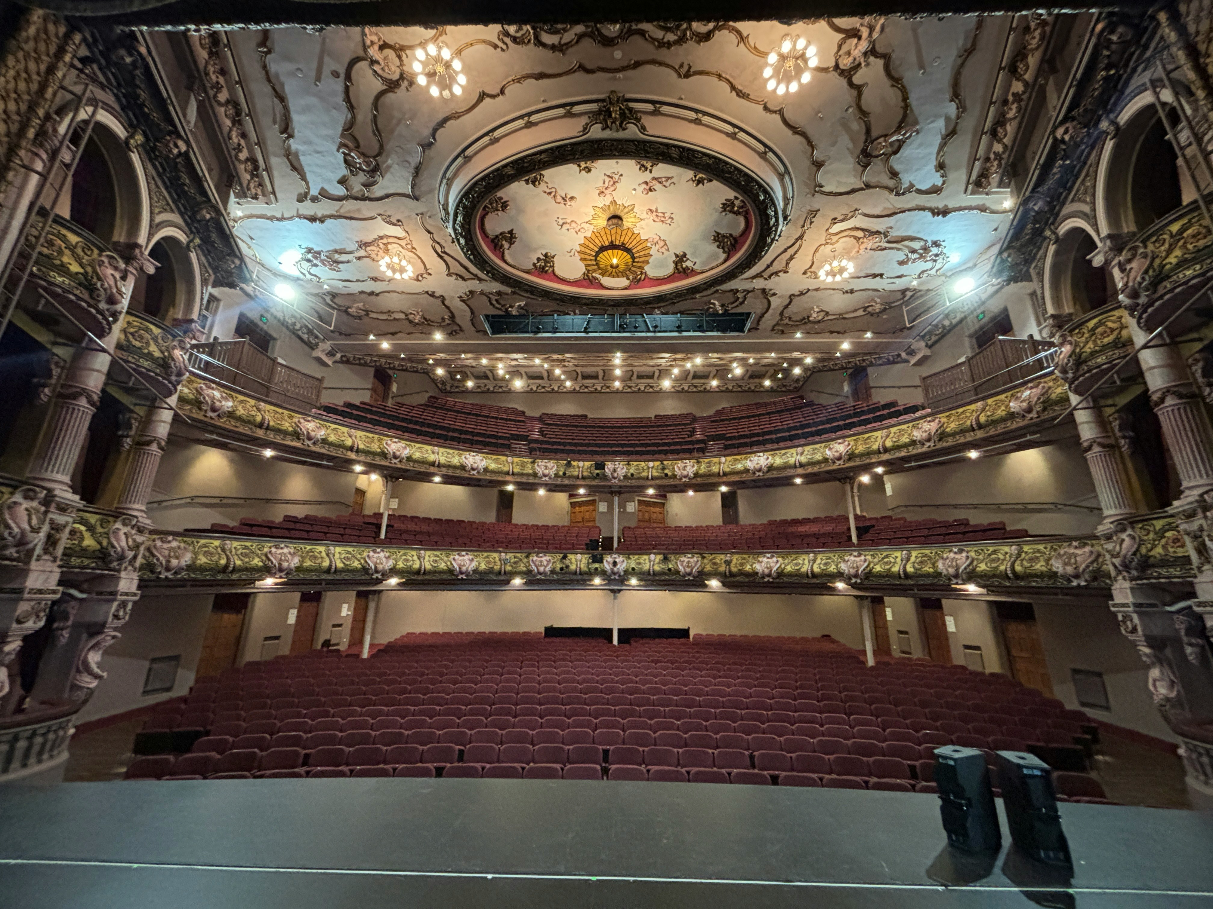 isaac-hansen-azMs5IAe3fk-unsplash